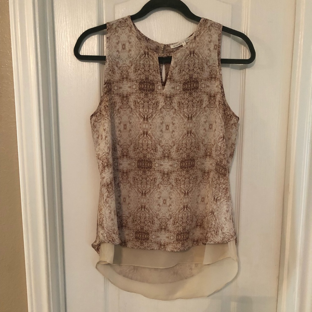 Violet & Claire Tan Keyhole Top